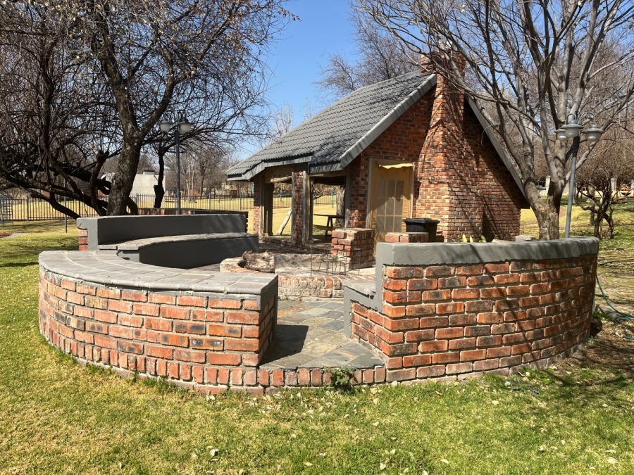 4 Bedroom Property for Sale in Maselspoort Free State
